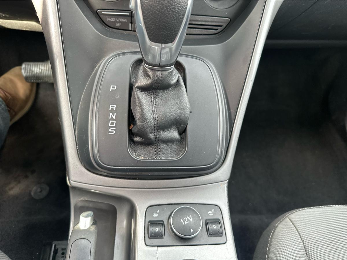 2015 Ford Escape 4dr SE Image principale