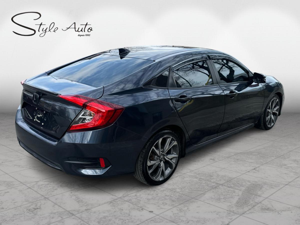 2019 Honda Civic Touring CVT Sedan 2 Sets of Tires Image principale