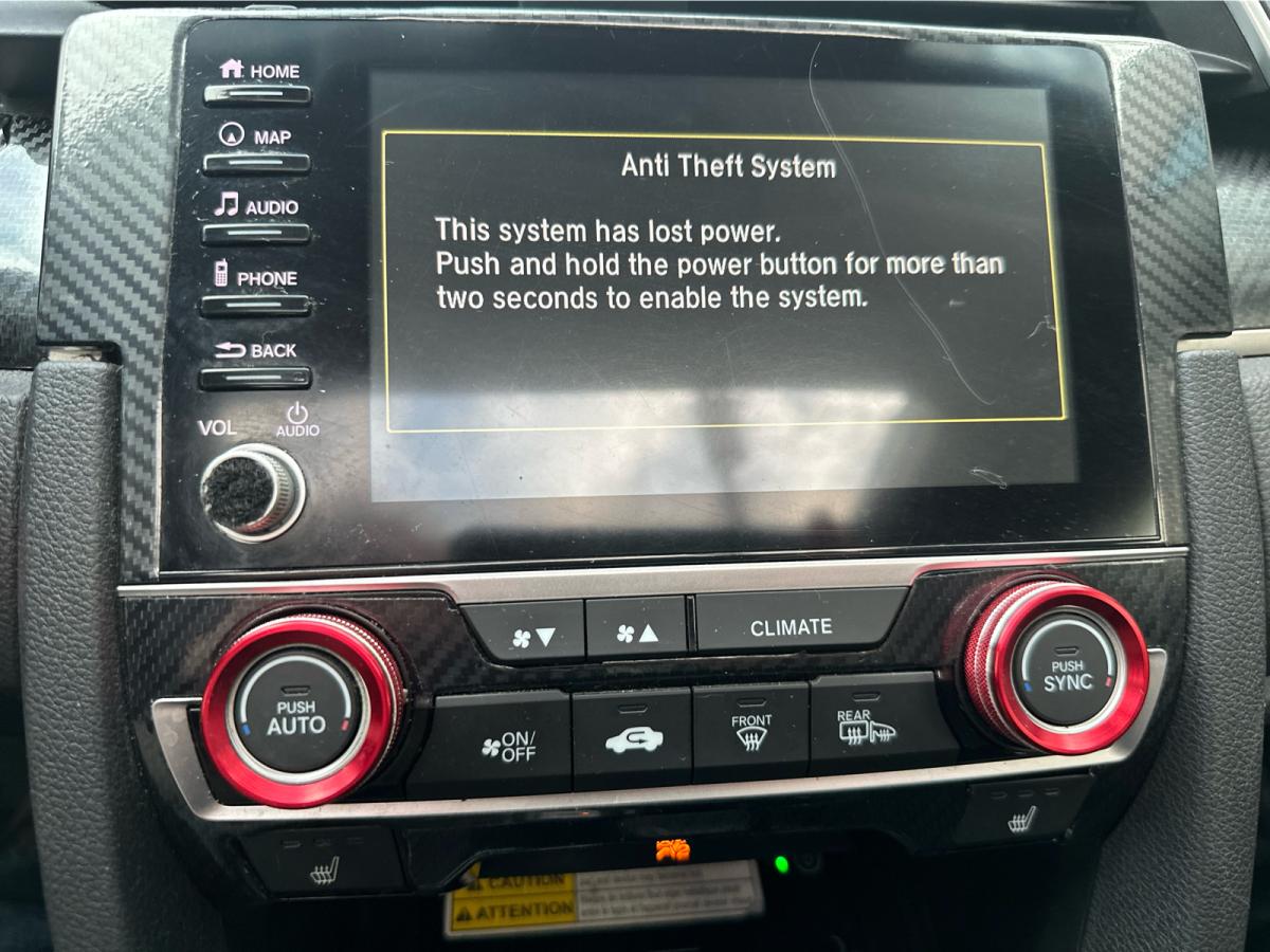 2019 Honda Civic Touring CVT Sedan 2 Sets of Tires Image principale