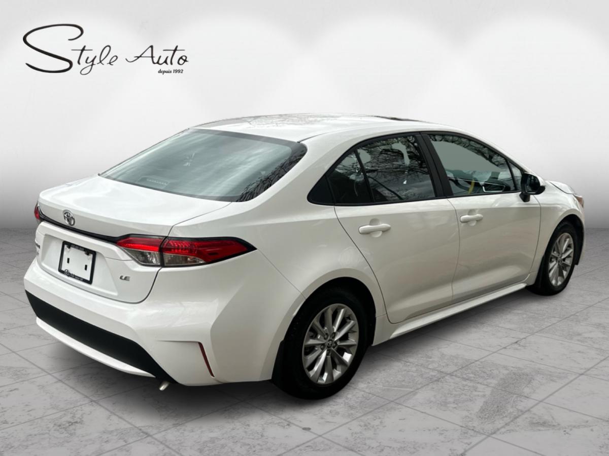 2022 Toyota Corolla LE CVT Image principale