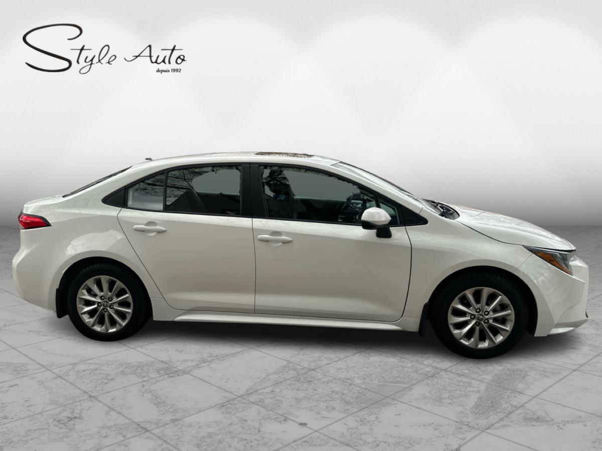 2022 Toyota Corolla LE CVT Image principale
