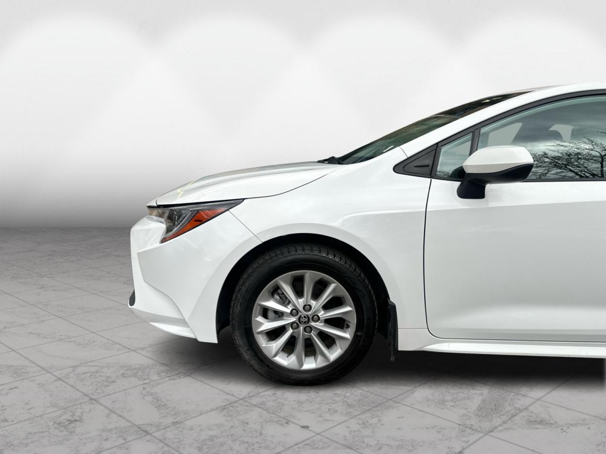 2022 Toyota Corolla LE CVT Image principale
