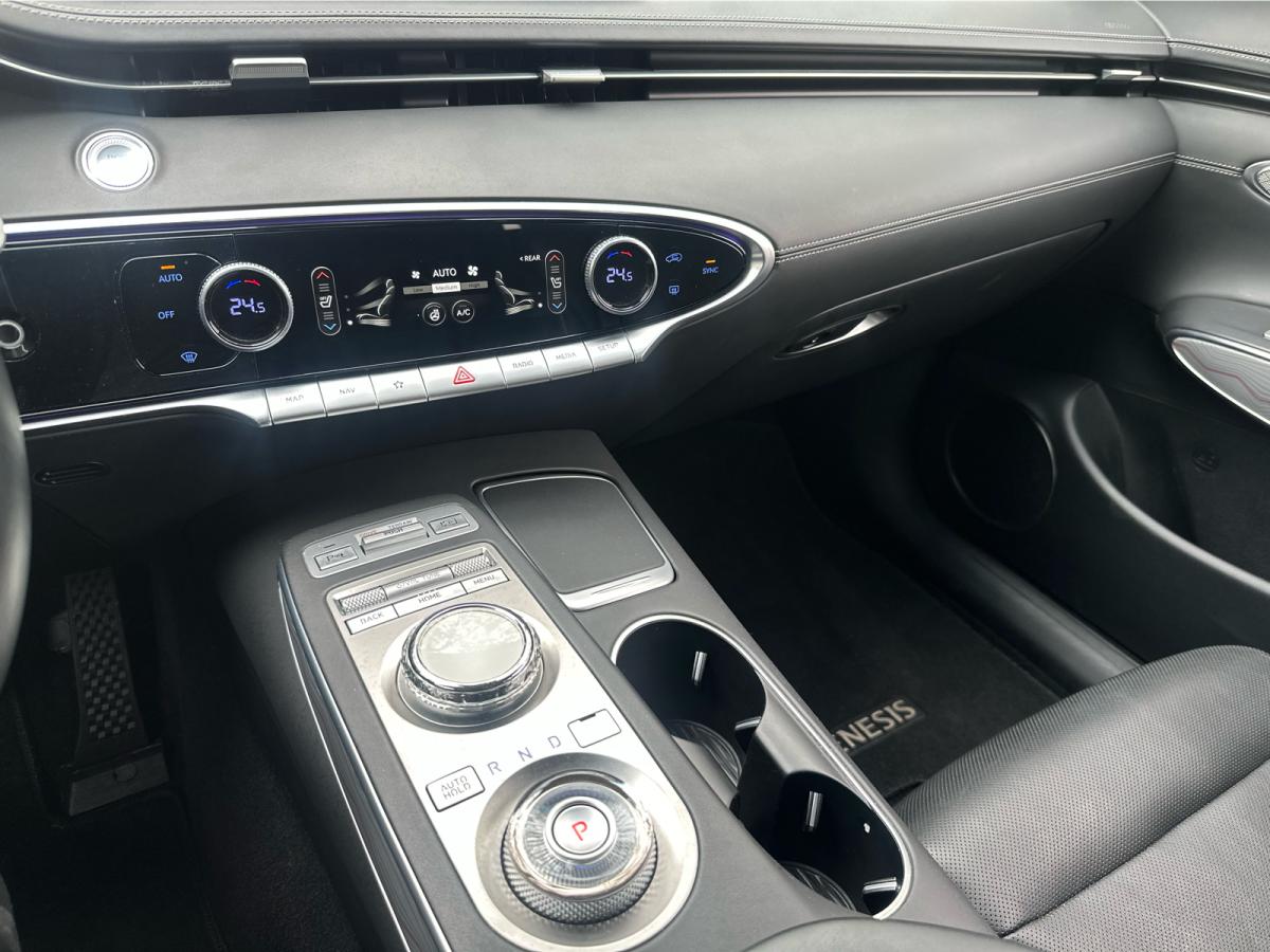 2022 Genesis GV70 2.5T Advanced AWD Main Image