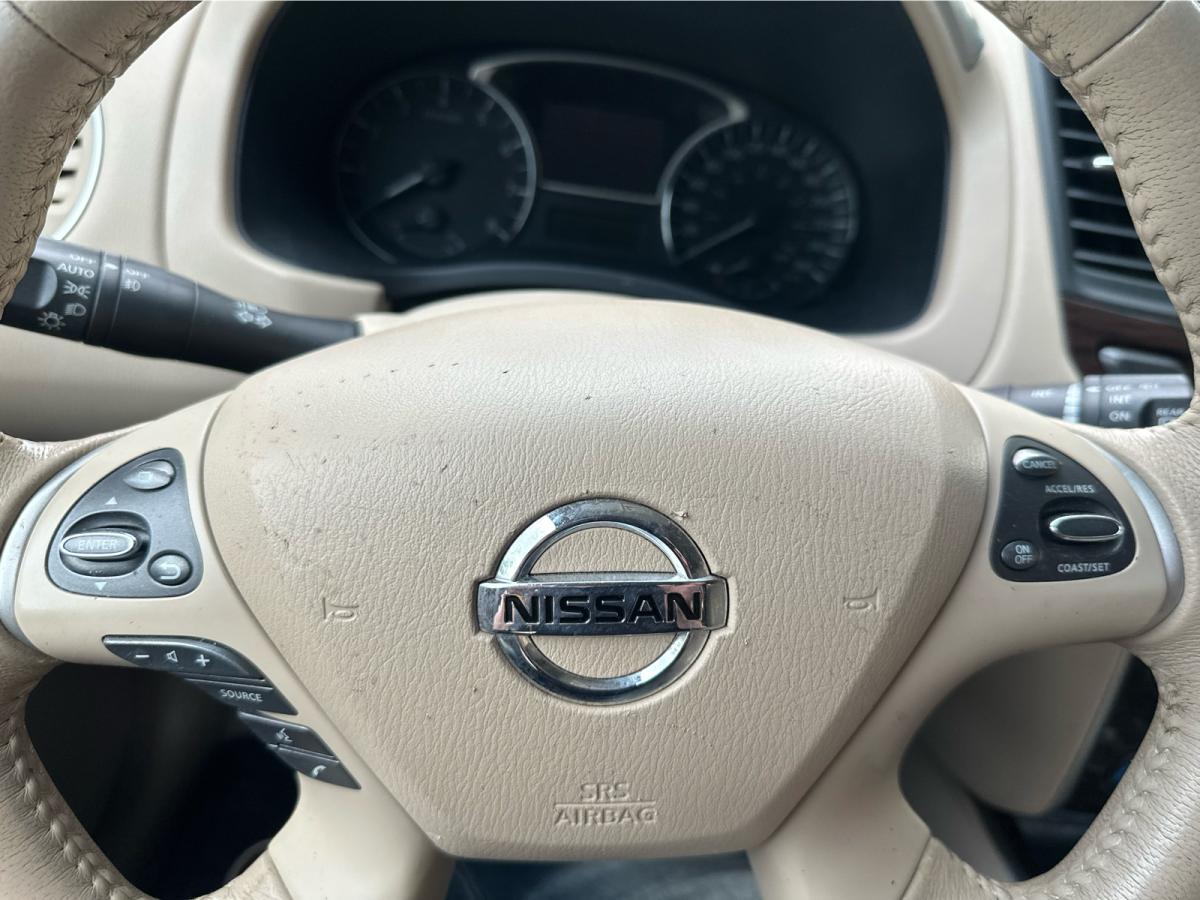 2014 Nissan Pathfinder 4WD S Leather Nav cam 7 Pass Image principale