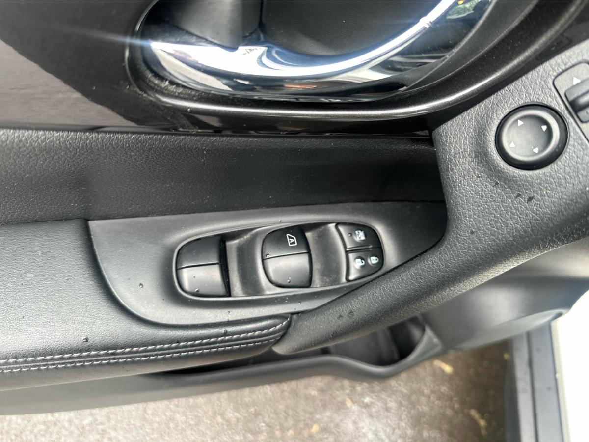 2020 Nissan Rogue AWD SV Camera Roof Image principale