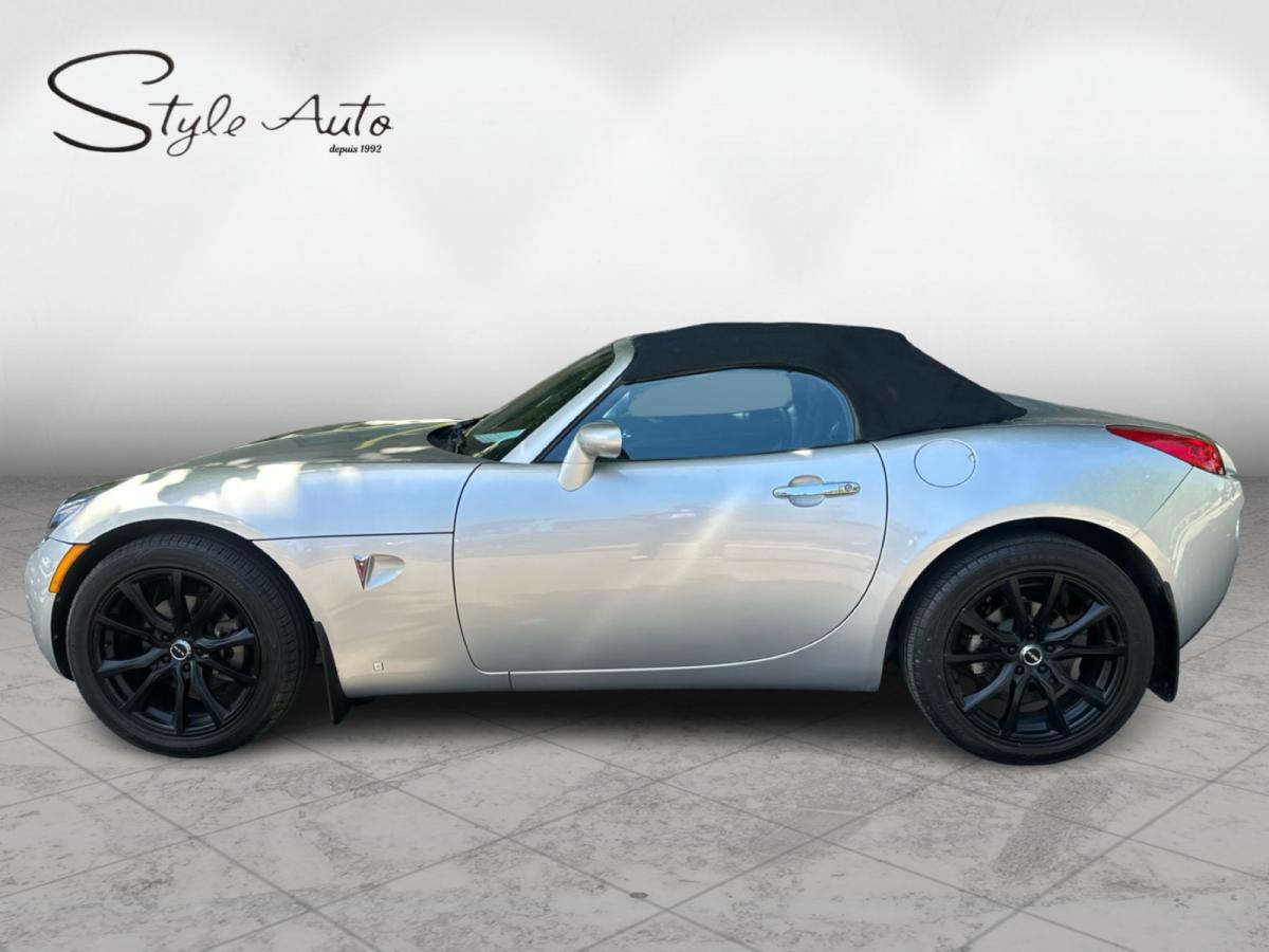 2007 Pontiac Solstice 2dr Convertible Main Image